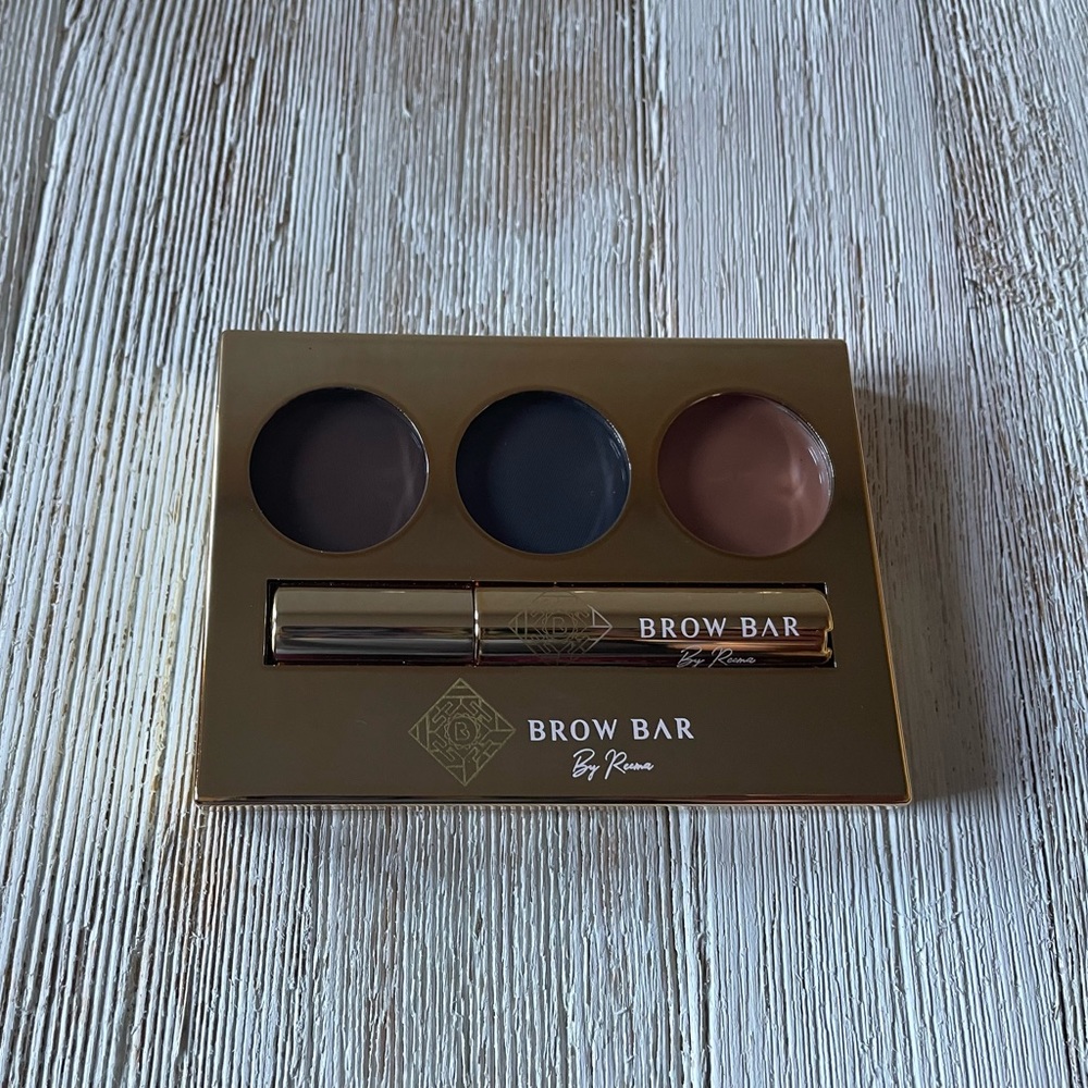 Brow palette